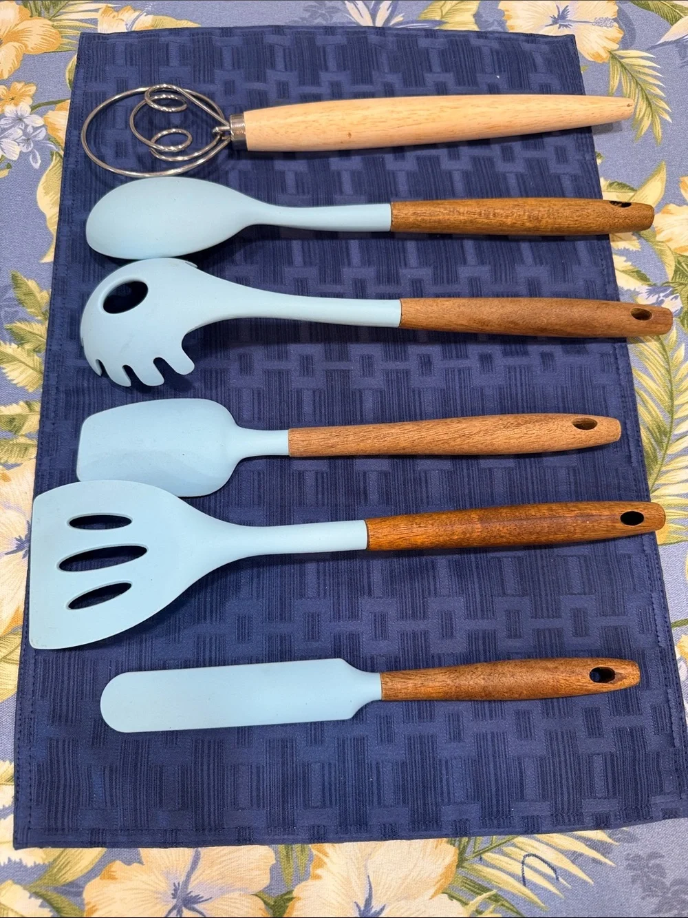 The Pioneer Woman Light Blue Silicone & Wood 5-Piece Utensil Set